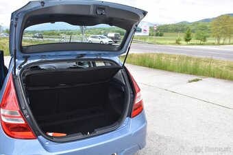 Hyundai i30 1.4 16V - 17
