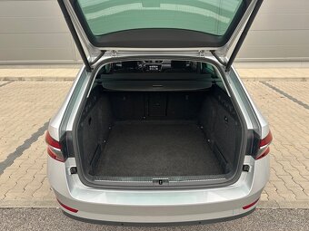 SKODA SUPERB COMBI STYLE FACELIFT 2.0TDi 2021 - 17