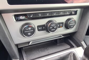 Volkswagen Passat 2.0 TDI B8 Comfortline Business sedan - 17
