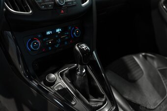 Ford Focus 1.5 EcoBoost Limited X - 17