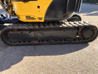 Minibagr Yanmar VIO 10 - 17