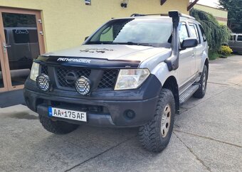 Nissan Pathfinder 2,5dci 4x4 128kw - 17