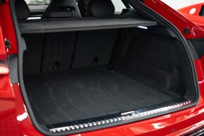 Lamborghini Urus Skladom - 17