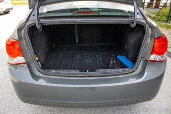Chevrolet Cruze 1.6 16V LS - 17
