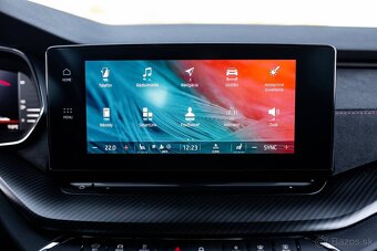 Škoda Octavia Combi RS, 147KW, 4x4 - 17