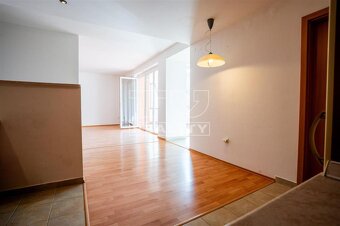 NA PREDAJ 129M2 4I BYT UL.POD PÁROVCAMI, PIEŠŤANY - 17