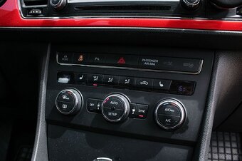 Seat Leon 1.4 TSI FR DSG - 17