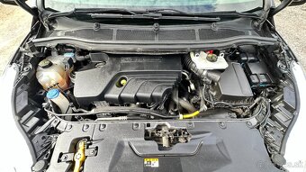 Ford Galaxy 2,0TDCi 7-MIEST - 17