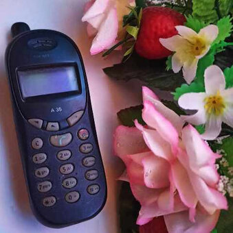 Retro mobily rôznych značiek - 17