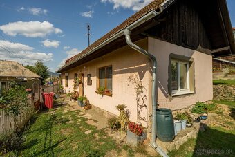 Pokoj vidieka, výhody mesta – Rodinný dom v Novej Bani na pr - 17