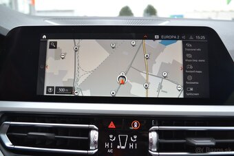 BMW Rad 3 Touring 330d X-Drive HEV - 17