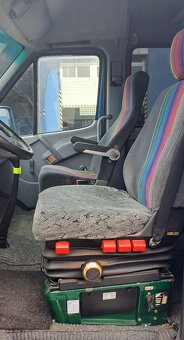 Mercedes-Benz Sprinter 412D 18 miest / M2 - 17