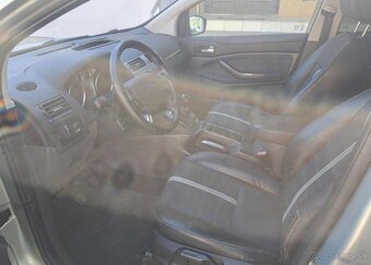 Ford Kuga 2,0 TDCI 4x4 nafta manuál 100 kw - 17
