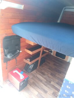 Mercedes Sprinter obytný - 17