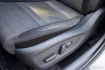 Hyundai Tucson 2.0 CRDi 4x4, AT,1.maj,51 705 km, odpočet DPH - 17