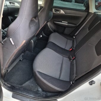 Subaru Impreza 2.0R 4x4 - 17