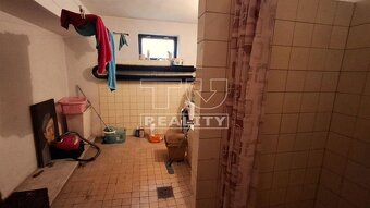 Veľký rodinný dom s úžitkovou plochou 330 m2, postavený... - 17