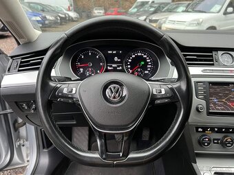 Volkswagen Passat Combi 2.0TDI 110kW automat tažné klima ACC - 17