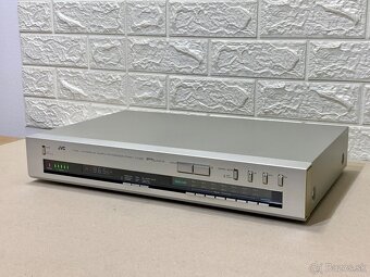JVC A-X5 …. Stereo zosilovač. JVC T-X6L … stereo tuner - 17