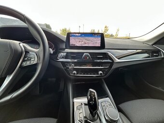 BMW Řada 5 | 520i TwinTurbo - 17