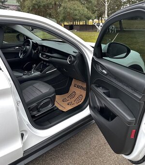 Alfa Romeo Stelvio 2.2 JTDM 118kw 160ps Executive Automatic - 17