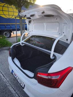 Predám Citroen C Elysee r.v. 06/2017 - 17