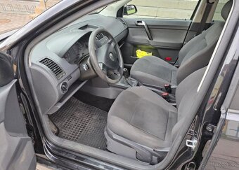 Volkswagen Polo 1,2 Comfortline benzín manuál 51 kw - 17