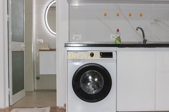 2 izbový apartmán pri mori v Albánsku, 62m2 - 17