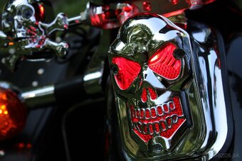 Suzuki Intruder 800 - 17
