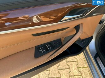 BMW 540i xDrive G30 - 17