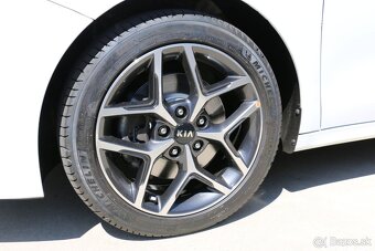 Kia Ceed SW 1.4 T-GDi GT-Line A/T - 17
