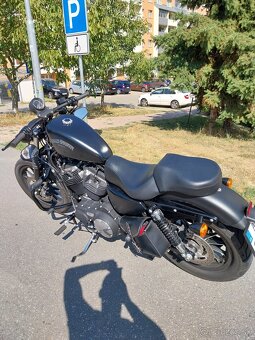 Harley Davidson Sportster Iron 883 - 17