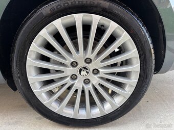 Škoda Superb 2 2.0tdi 4x4 125kw Laurin&Klement pano navi - 17