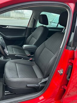 Škoda Rapid Spaceback SB 1.4 TSI 125k Drive DSG - 17