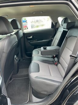 Kia Niro EV 64 kWh Gold facelift - 17