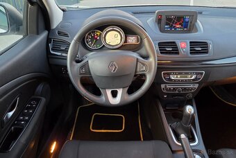 Renault Megane 1.6 16V 74KW-101PS R.V.11/2009 - 17