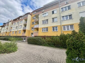 Nadštandardný 2-izbový byt s terasou v tichej lokalite Piešť - 17