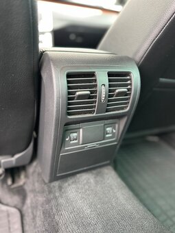 Volkswagen Passat 2.0 TDi 4motion - 17