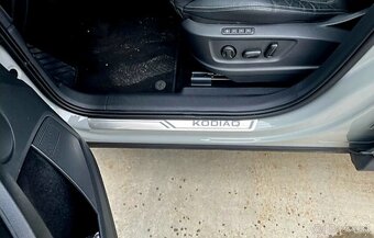 NEREZOVE LISTY PRAHOV SKODA PRAHOVE LISTY - 17