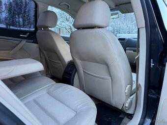 Škoda Octavia 2 1.9 TDI DSG Elegance - 17