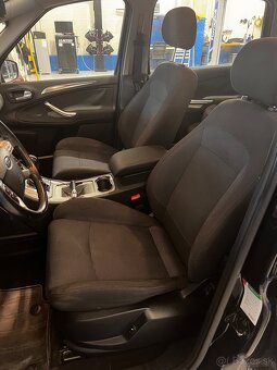 Ford S-MAX 2.0 TDCi (96 kW) – Automat / 7-miestny / Čierna m - 17