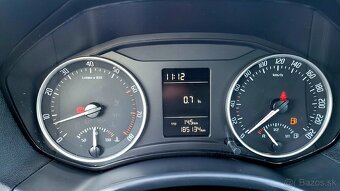 Škoda Octavia Combi 1.6 MPi Tour benzín - 17