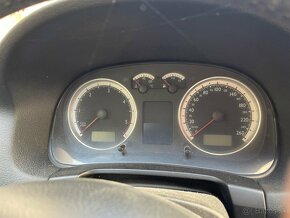 Volkswagen golf 4 1.9TDI 74Kw Pacific - 17