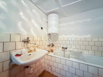 RODINNÝ DOM | VEĽKÝ POZEMOK | MOŽNOSŤ REKONŠTRUKCIE - 17