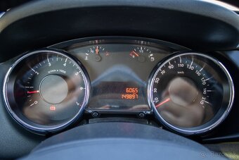 Peugeot 3008 1.6 VTi Anniversary Pack 88kW - 17