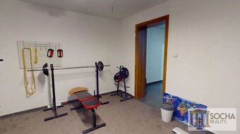 Nadčasový inteligentný bungalov na upravenom pozemku vo VK - 17