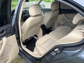 Škoda Octavia 2.0 TDI Elegance - 17