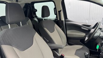 Ford Transit Courier - 17