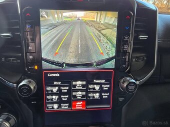 Ram 1500 5,7 HEMI, r. 2021,ODPOČET DPH, EL. PRAHY, PANORAMA - 17