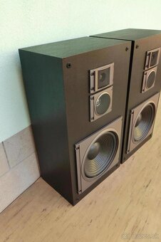 Reprobedne Tesla ARO 6804  a Videoton DC2580 - 17